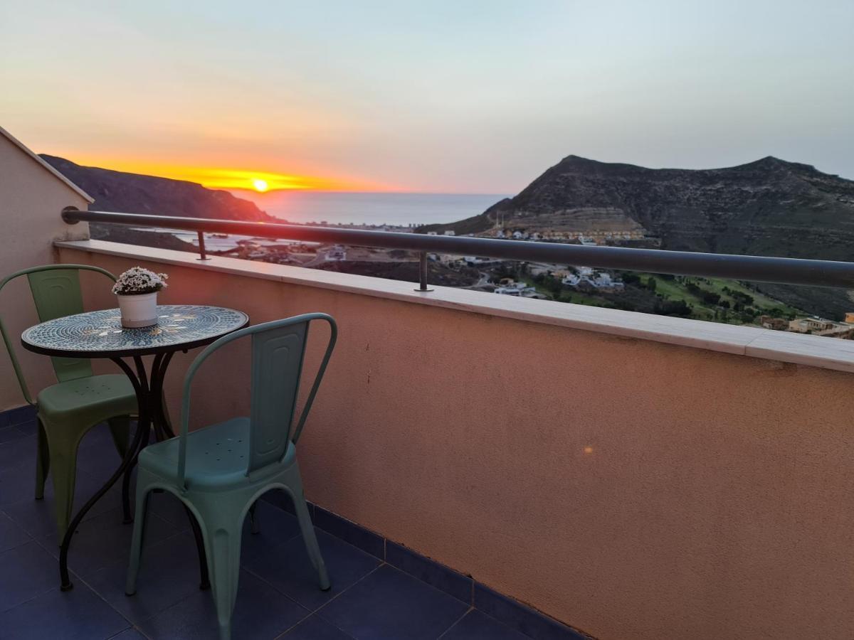 Sybarix Apartment: Precioso Apartamento Con Vistas Al Golf Y El Mar La Envia Dış mekan fotoğraf