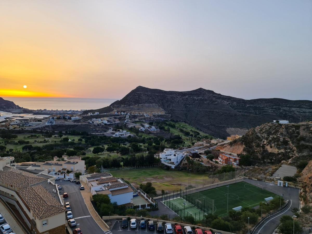 Sybarix Apartment: Precioso Apartamento Con Vistas Al Golf Y El Mar La Envia Dış mekan fotoğraf